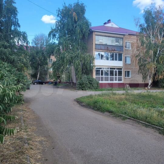 3-к. квартира, 60 м², 2/3 эт.