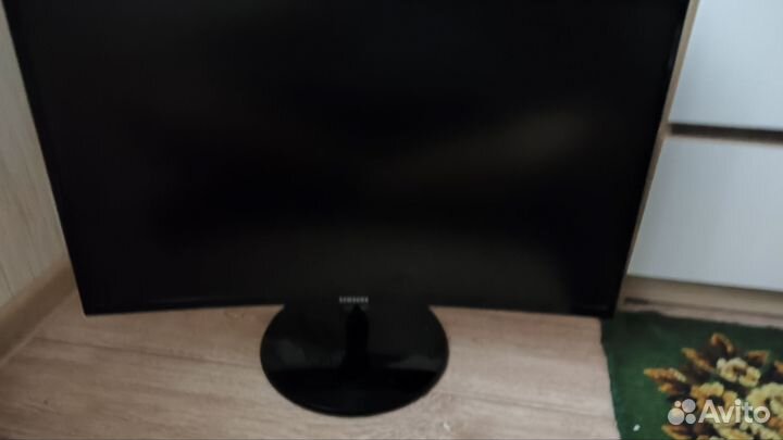 Монитор Samsung C27F390FHI