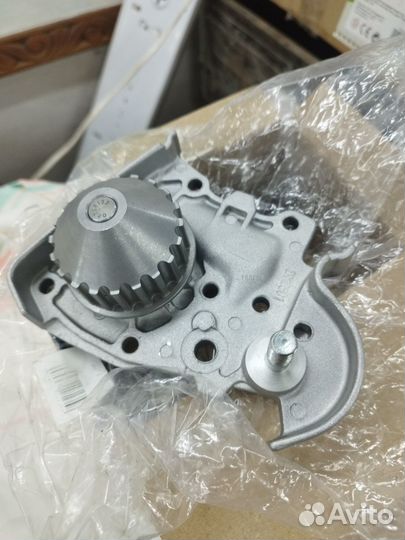 Помпа renault logan 1.6
