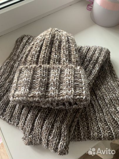 Шапка со снудом женская