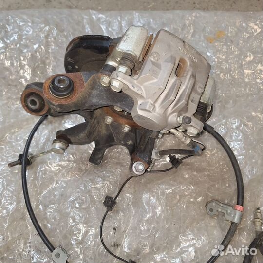 Суппорт Subaru Impreza