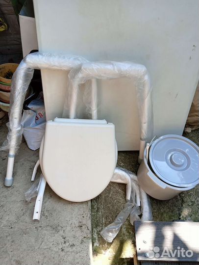 Стул гигиенический для инвалидов