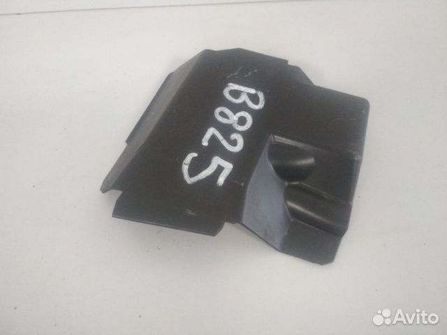 Крышка блока управления двигателем Ford Focus 2