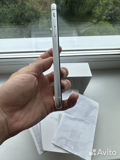 iPhone XR 64gb white торг