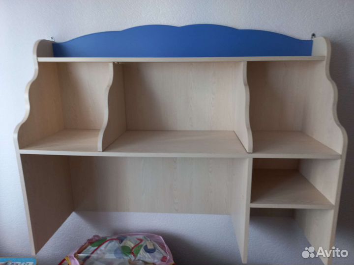 Компьютерный стол с полкамибу