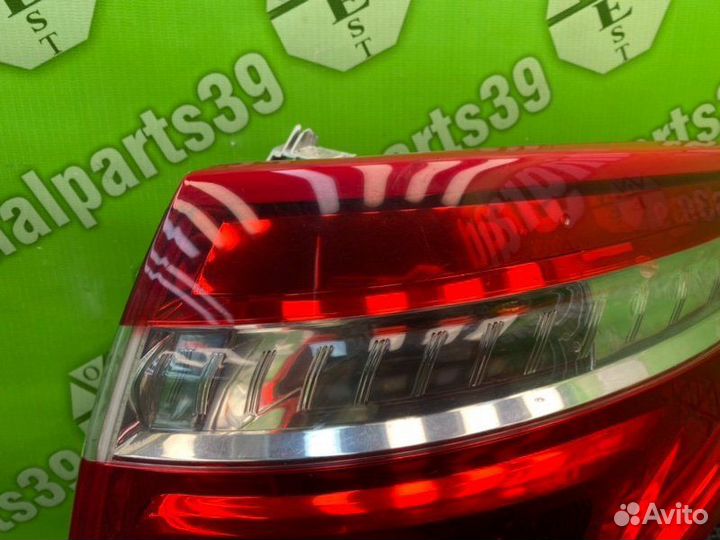 Фонарь задний правый Citroen C4 Picasso UD 5FV