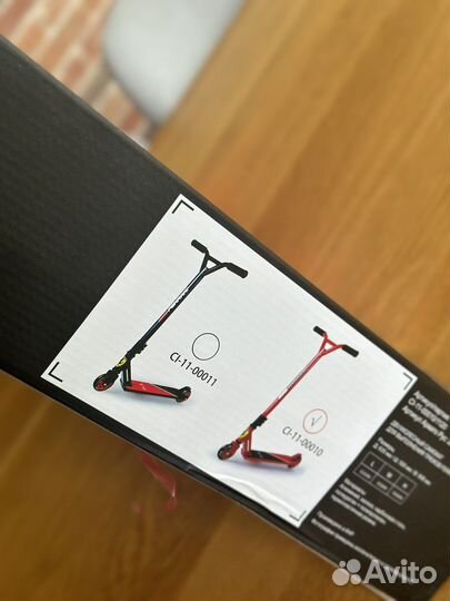 Трюковой самокат ferrari