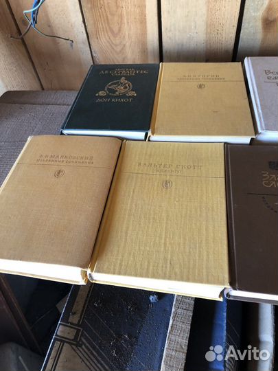 Книги в ассортименте