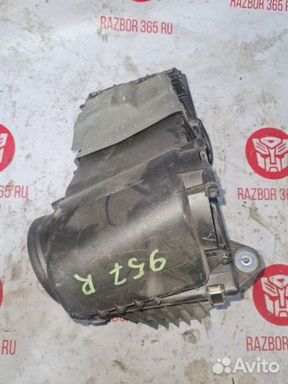 Корпус воздушного фильтра правый Porsche Cayenne