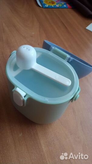 Контейнер для детского питания с ложечкой 250мл