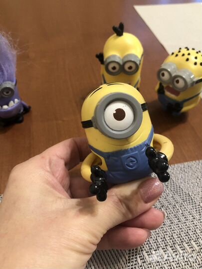 Миньоны из макдональдса, 2013 год