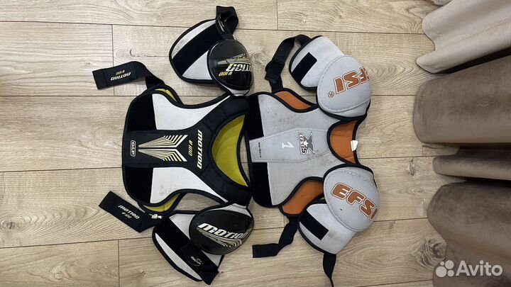 Нагрудник хоккейный взрослый