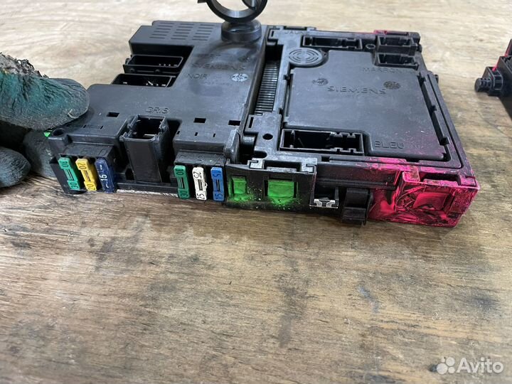 Блок комфорта, предохранителей BSI Пежо 206