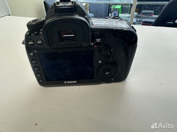Зеркальный фотоаппарат canon 5d mark 4