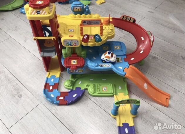 Несколько треков vtech c музыкальными машинками