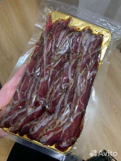 Мясные деликатесы, вяленое мясо: птица, свинина