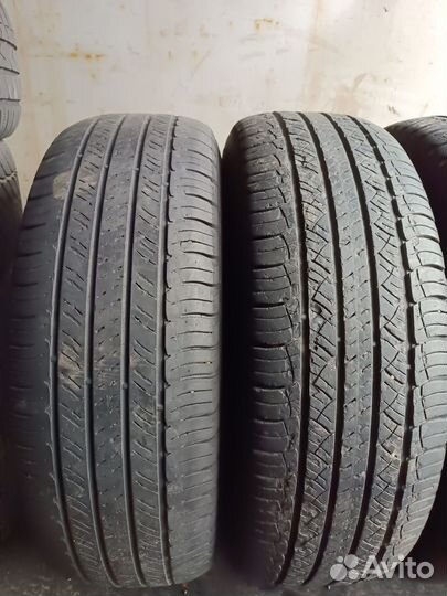 Michelin Latitude Tour HP 215/70 R16