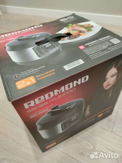 Мультиварка Redmond RMC-PM504