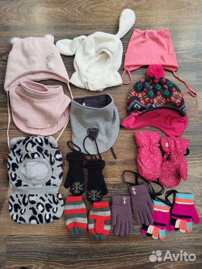 Шапки, носки, манишки, перчатки