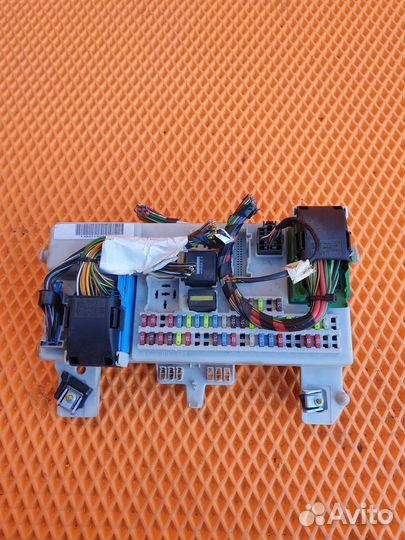 Блок предохранителей (салонный) Форд Фокус 2