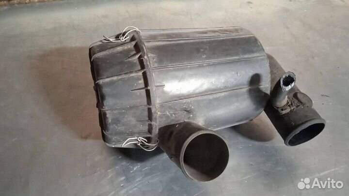 Корпус воздушногo фильтра Peugeot Boxer 2 1998