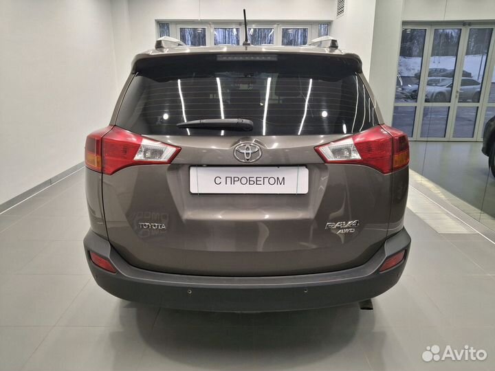 Toyota RAV4 2.2 AT, 2015, 196 036 км