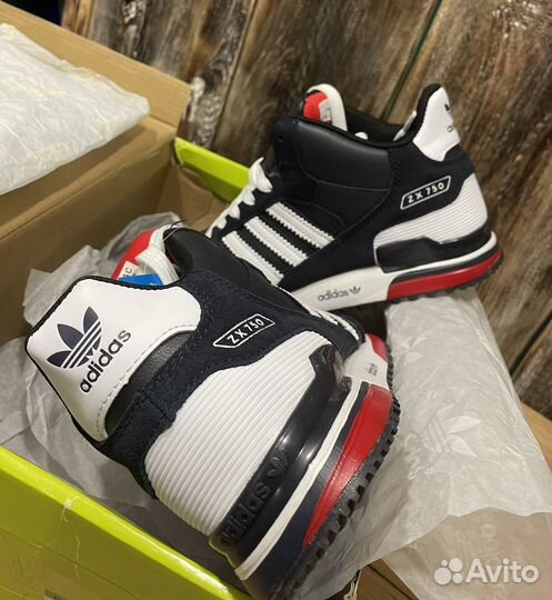 Кроссовки зимние adidas zx750