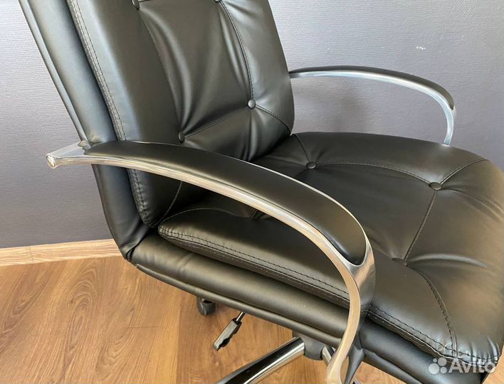 Компьютерное кресло с доставкой на дом