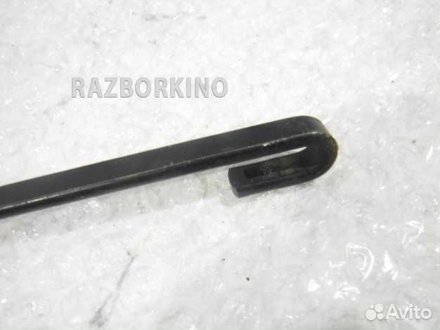 Поводок стеклоочистителя задний