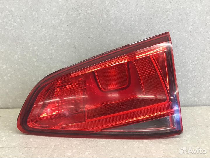 Фонарь задний внутренний правый VW Golf VII 2012
