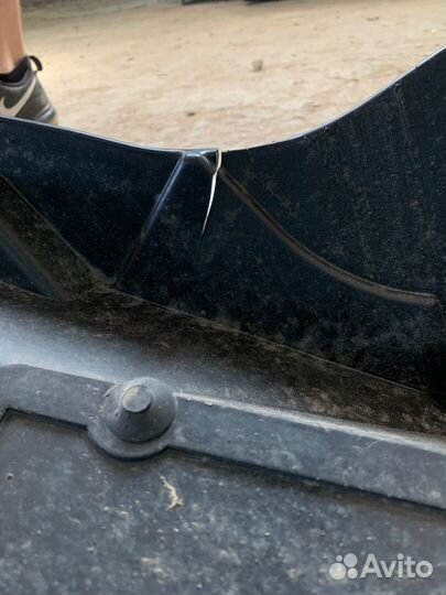 Крыло переднее переднее левое Man Tgx 18.440