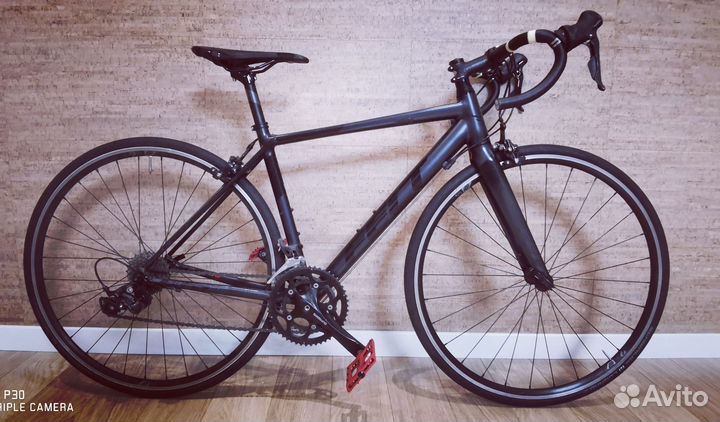 Шоссейный велосипед Felt FR50