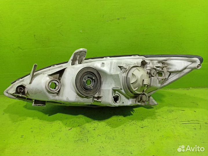 Фара передняя правая Toyota Camry V30
