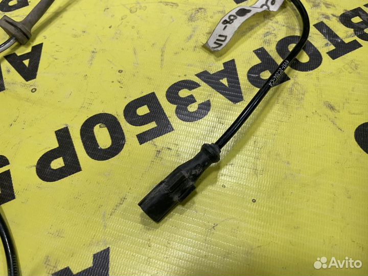 Датчик ABS передний Ford Fiesta