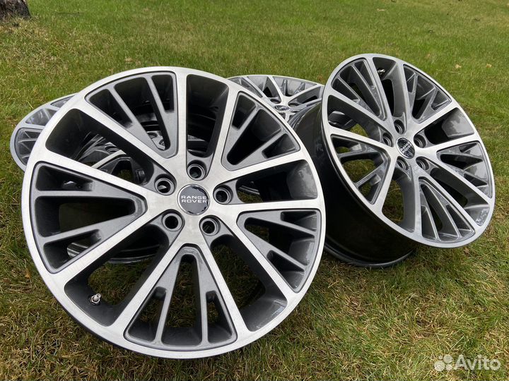 Диски Autobiography Black Edition на Range Rover