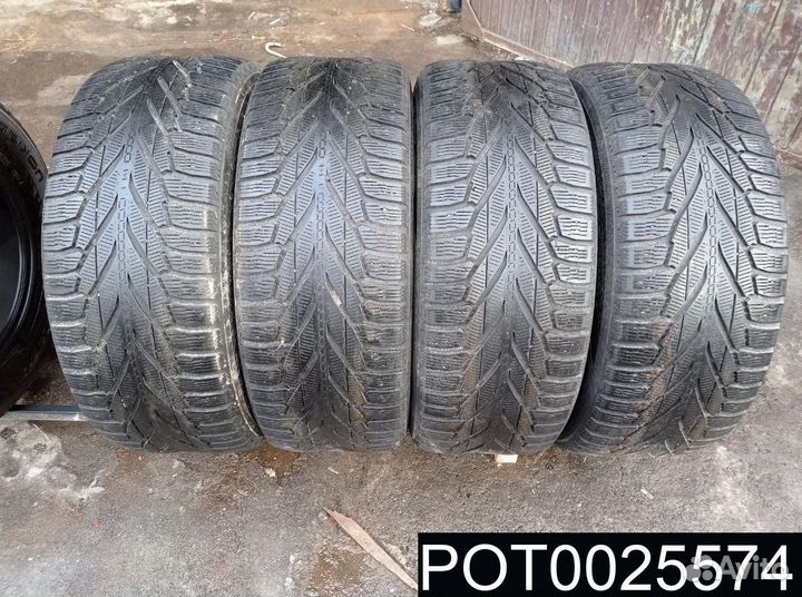 Nokian Tyres Hakkapeliitta R2 SUV 285/60 R18 100M