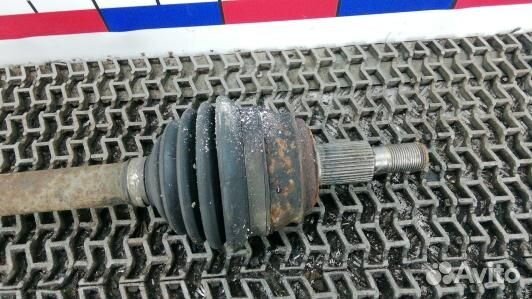 Привод передний левый volkswagen bora 1 (UBE09KS01