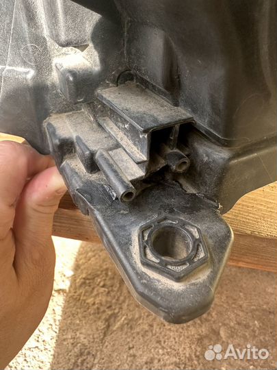 Правая фара skoda superb 3