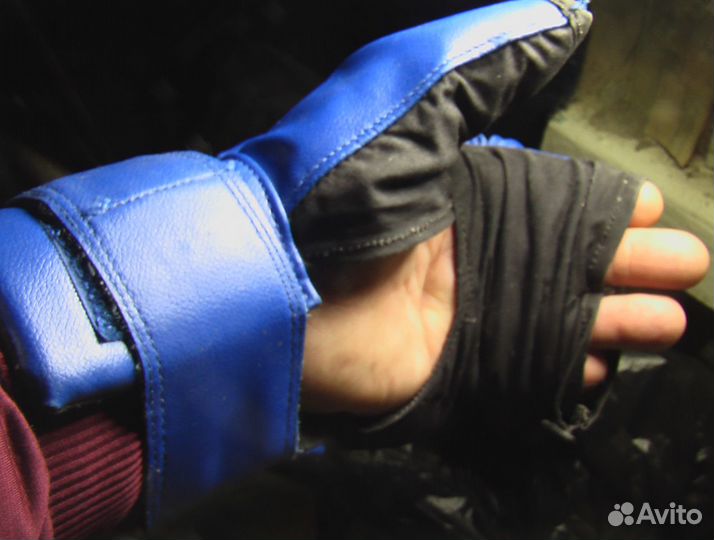 Перчатки для бокса