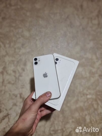 iPhone 11, 64 ГБ