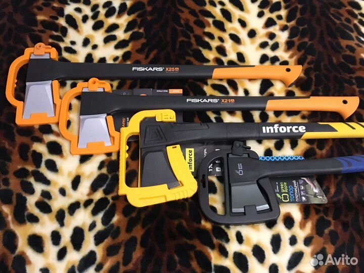 Топор для туриста fiskars и другие