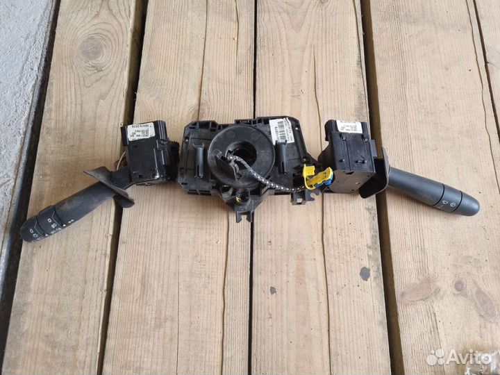 Подрулевой переключатель в сборе Renault Logan 1