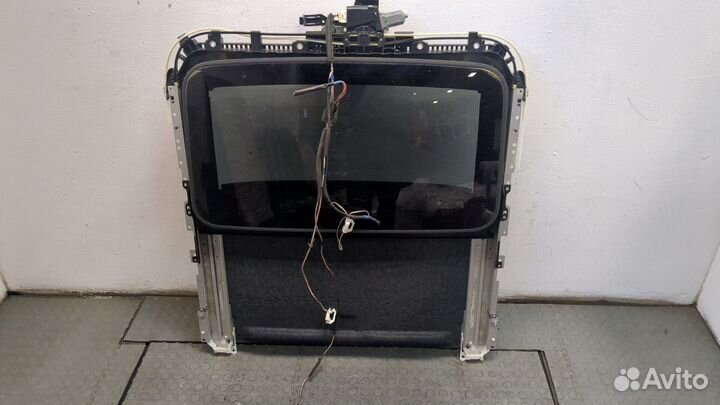 Люк Suzuki Kizashi, 2010