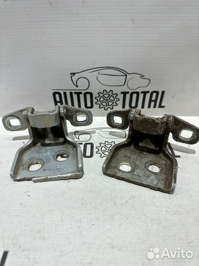 Петли двери задние левые Renault Logan K7J710 2008