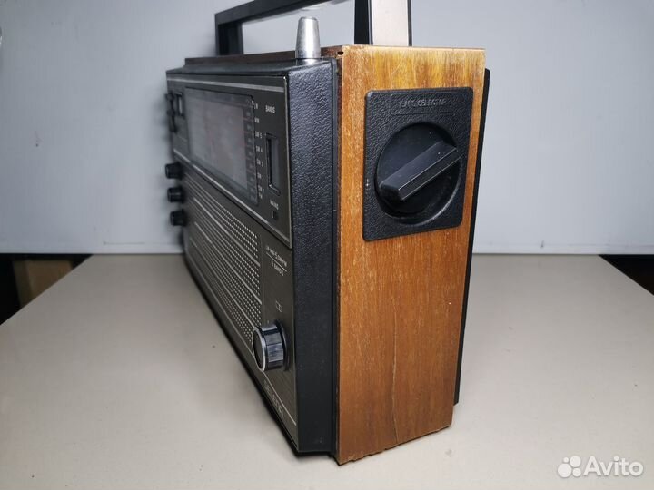 Радио приёмник selena B-216