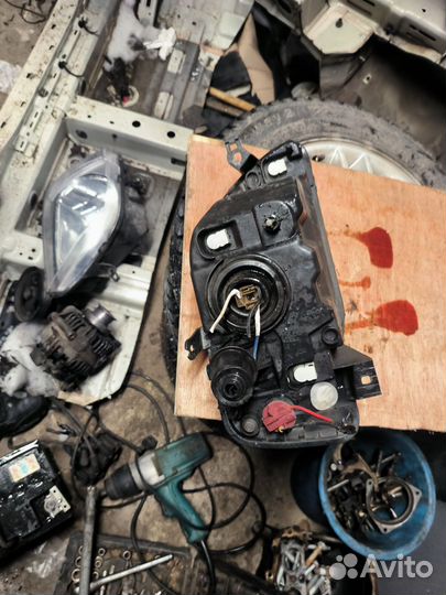 Фара левая на renault logan 1