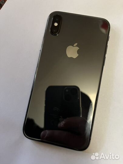 Телефон iPhone X
