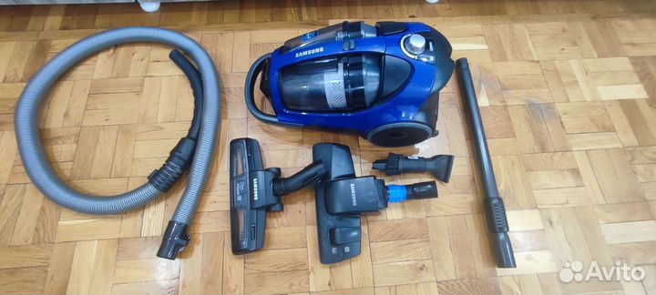 Пылесос Samsung sc8836