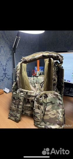 Бронежилет с плитами