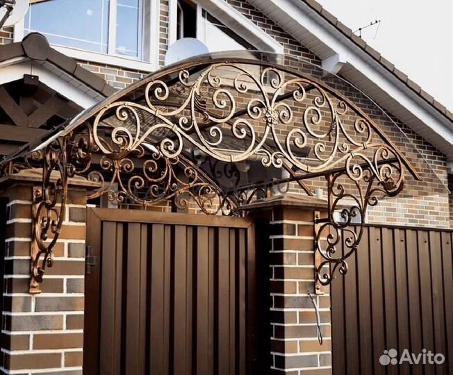 Навес над калиткой